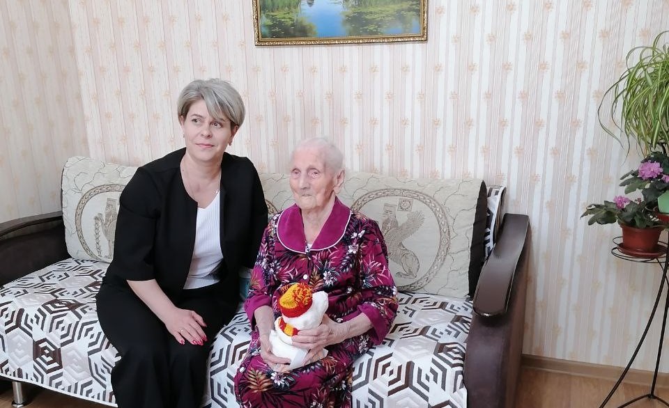 В Кирове с Днем Победы поздравили ветерана Великой Отечественной войны 