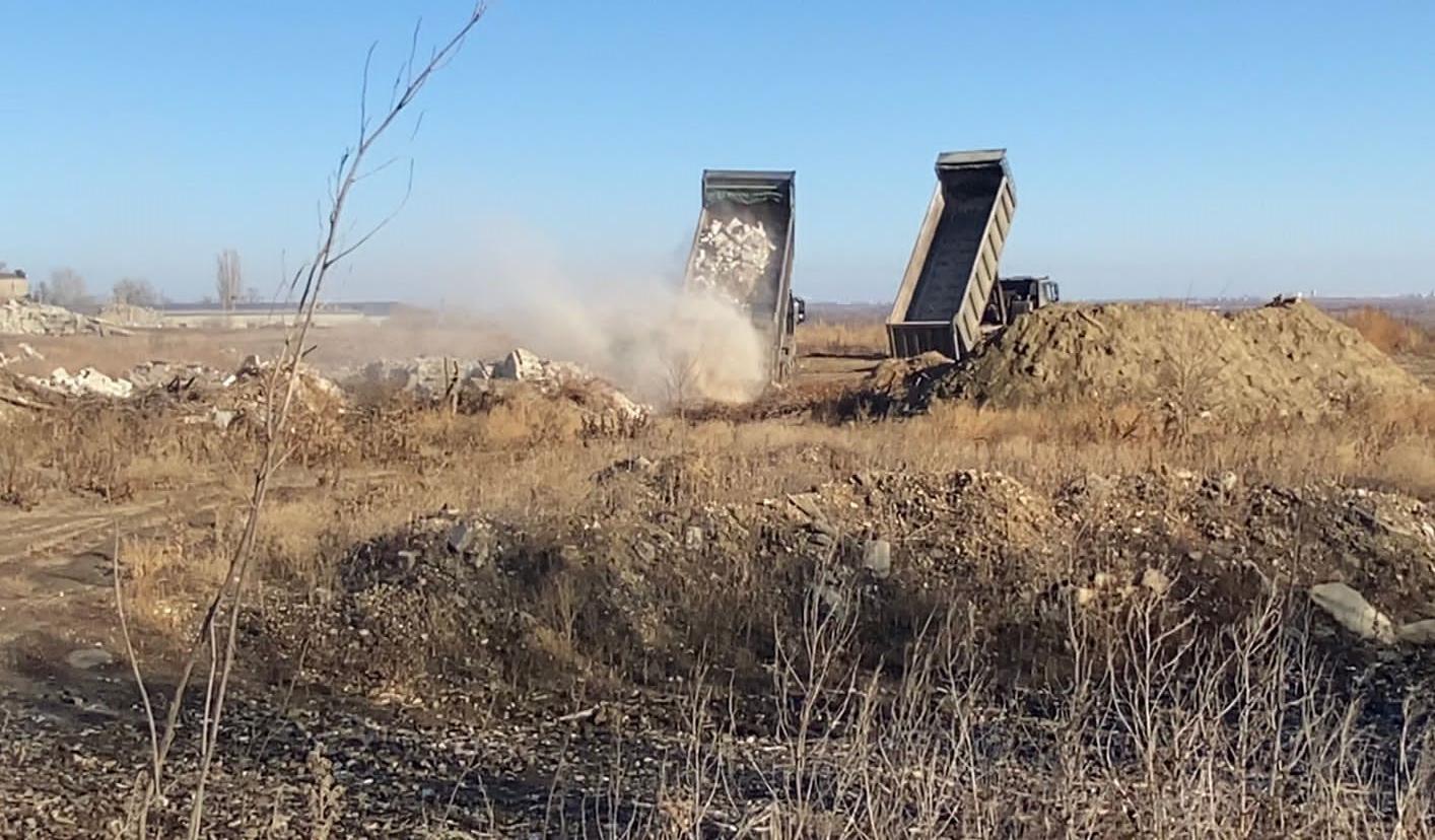В Волгоградской области Росприроднадзор выявил нарушения природоохранного законодательства в деятельности ООО «СК Лидер», осуществляющего работы по демонтажу стадиона «Трактор»