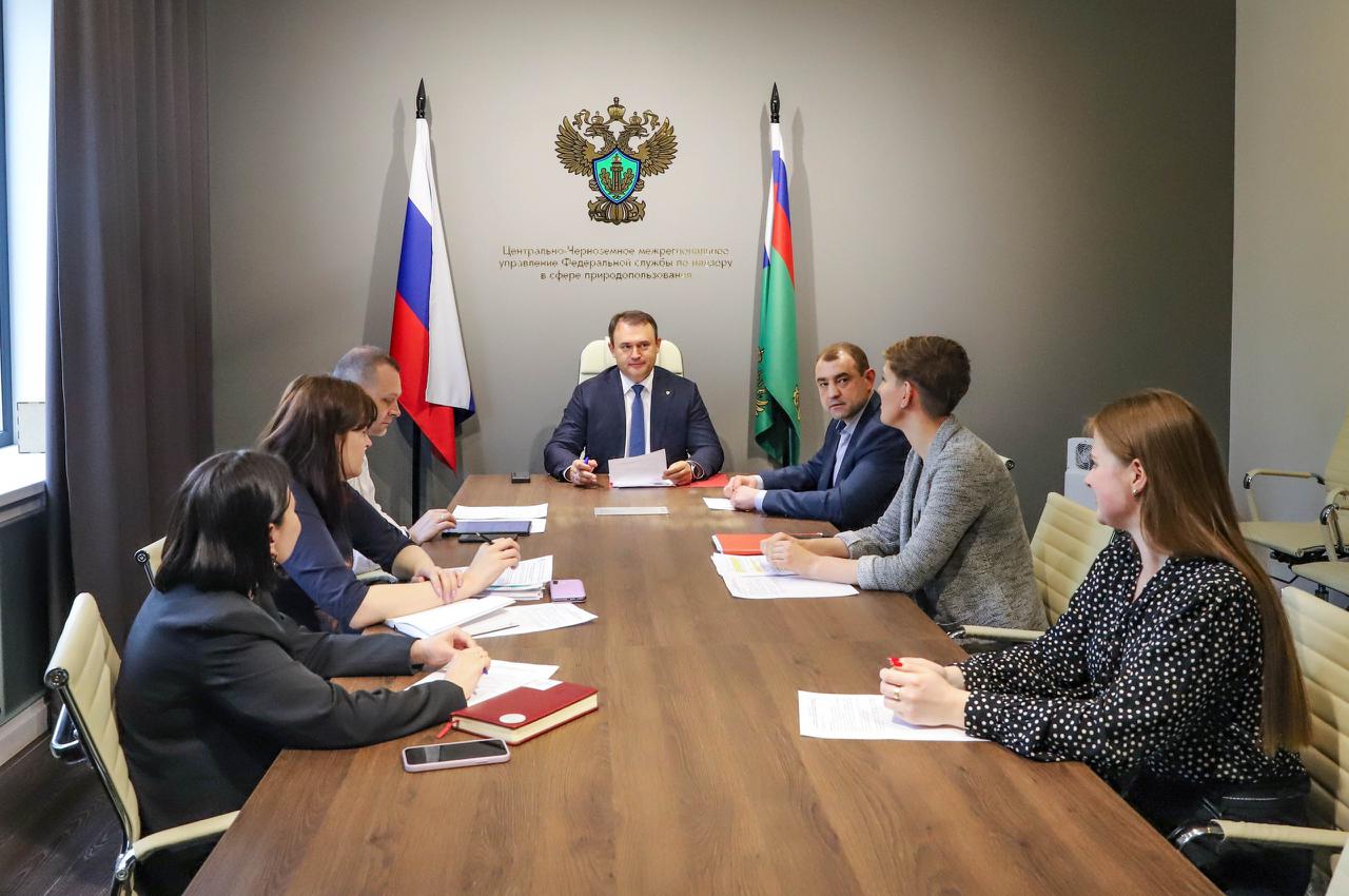 Руководитель Центрально-Черноземного управления Росприроднадзора Алексей Карякин провел совещание по вопросу охраны объектов животного мира 