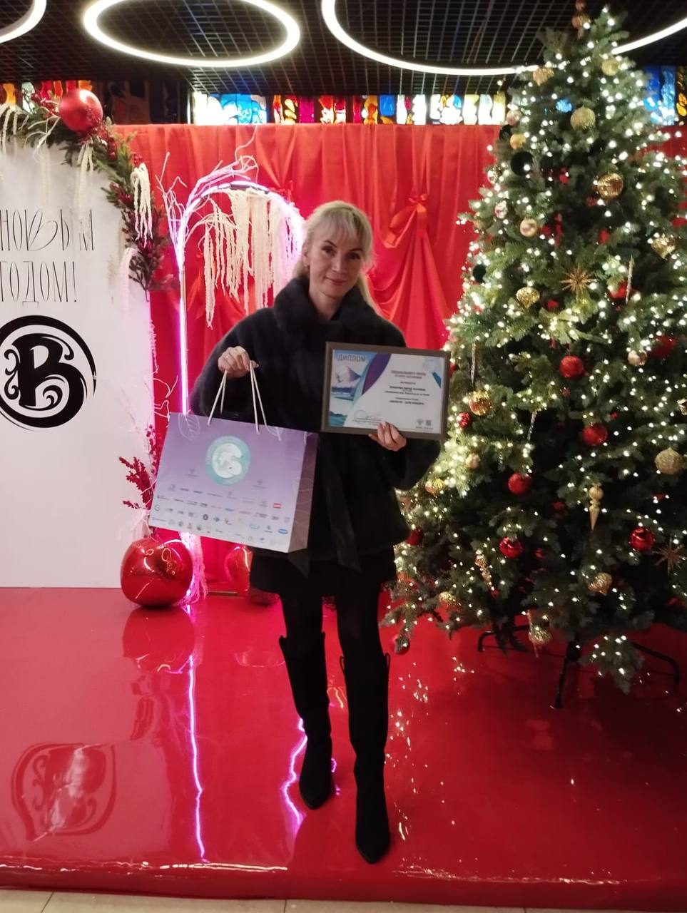 В Хабаровске сотрудники Росприроднадзора вручили призы участнику Премии «Экология – дело каждого»