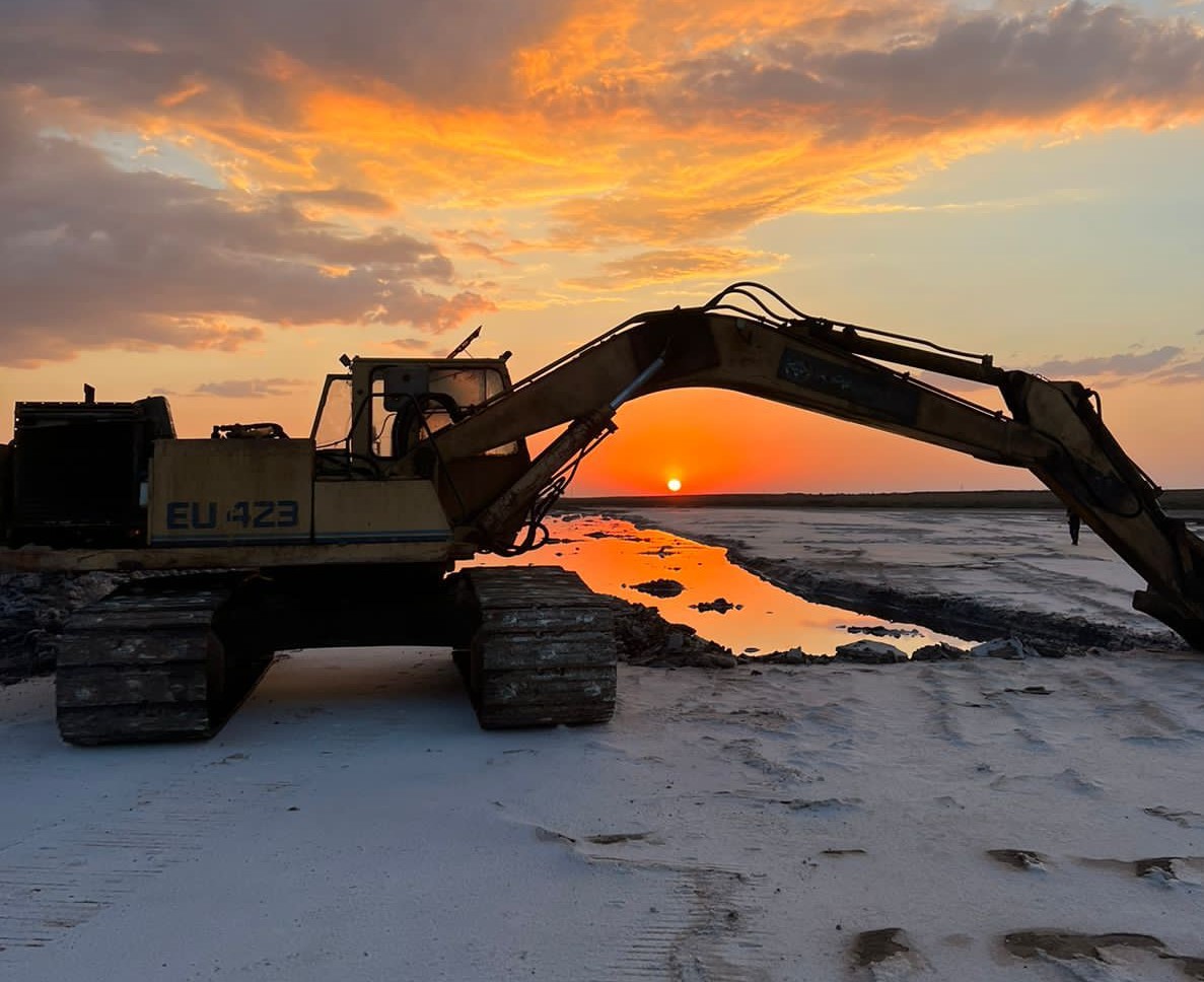 Инспекторы Росприроднадзора пресекли незаконную добычу соли в Астраханской области