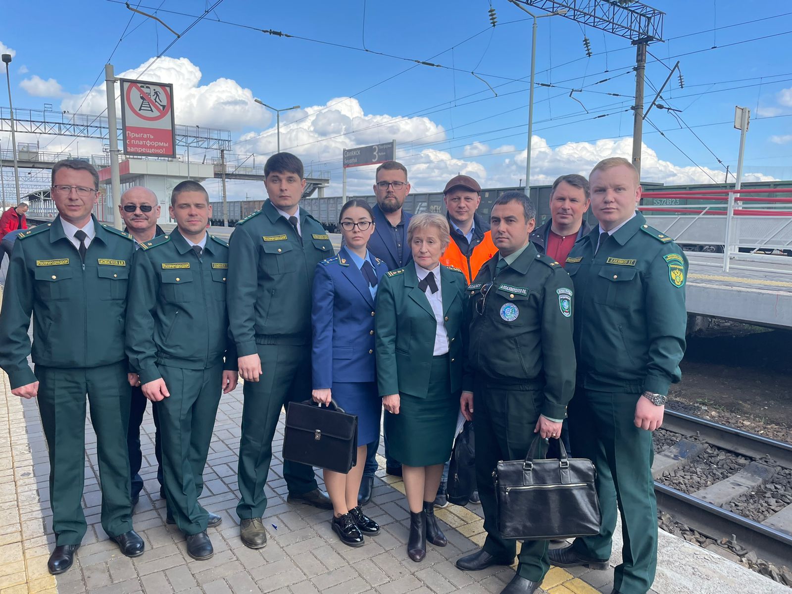 Инспекторы Росприроднадзора приняли участие в выявлении несанкционированных свалок в Казани