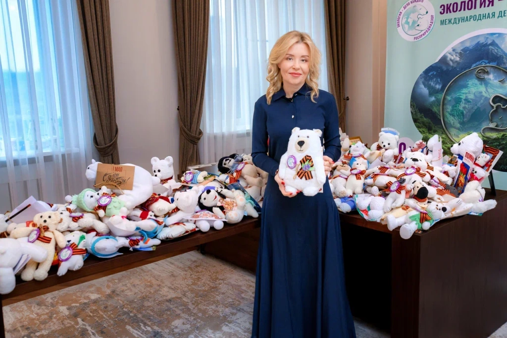 Первая Всероссийская акция «Игрушка ветерану» собрала больше 1000 работ