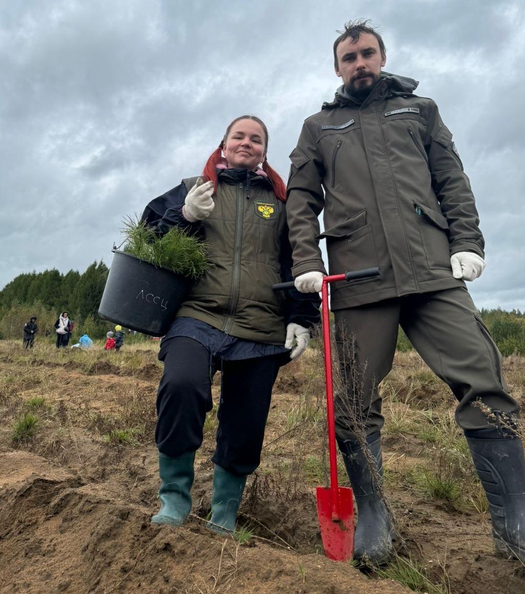 Сотрудники СЗМУ Росприроднадзора приняли участие во Всероссийской экоакции «Сохраним лес»