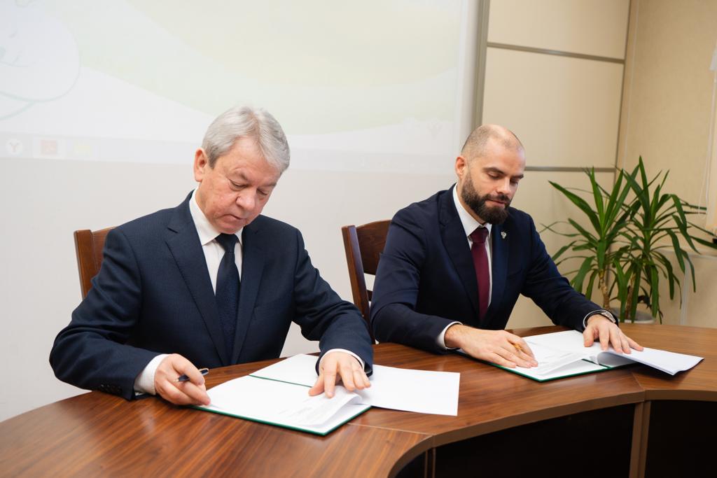 УГЛТУ подписал Соглашение с Росприроднадзором о начислении дополнительных баллов при поступлении призёрам премии «Экология – дело каждого»