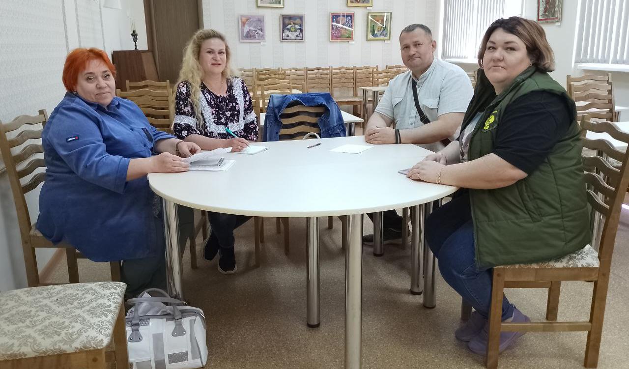 Сотрудники Росприроднадзора провели учебу с общественными инспекторами по охране окружающей среды