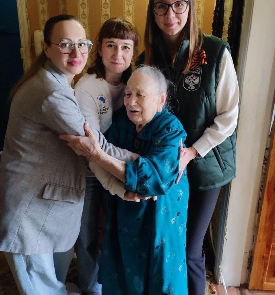 В Тюмени сотрудники Северо-Уральского межрегионального управления Росприроднадзора оказали поддержку ветерану Великой Отечественной войны