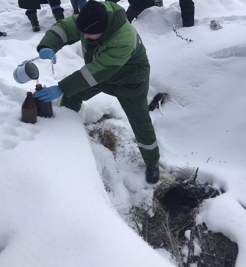 Коммунальщики Ломоносовского района Ленинградской области нарушают правила водопользования