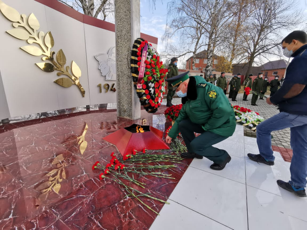 Солдат-04.jpg Солдат-04.jpg