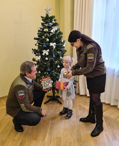 Заместитель руководителя Южного управления Росприроднадзора Дмитрий Минц исполнил новогоднее желание юной краснодарки