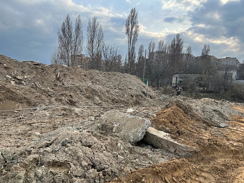 В Волгограде инспекторы Росприроднадзора выявили факт несанкционированного складирования отходов на почве