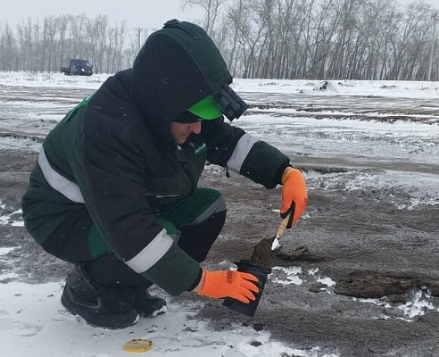 В ходе выездного обследования Росприроднадзор обнаружил несанкционированный сброс отходов