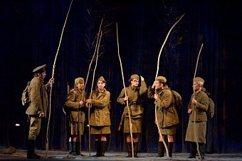 Сотрудники Росприроднадзора посетили благотворительный спектакль «А зори здесь тихие…» Оренбургского государственного областного драматического театра им. М. Горького