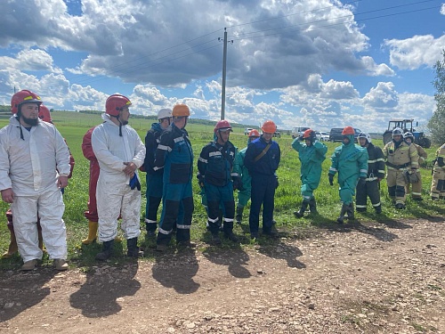 Инспектор Волжско-Камского межрегионального управления Росприроднадзора принял участие в комплексном учении по подтверждению готовности ЦДНГ-3 НГДУ «Прикамнефть» СП «Татнефть-Добыча» ПАО «Татнефть» к действиям по локализации и ликвидации максимального рас