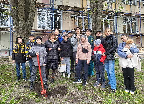 Ставропольские школьники – призеры премии «Экология – дело каждого» высадили саженцы