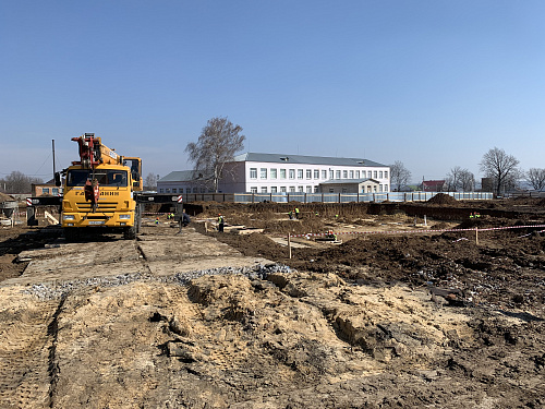 ООО «СтройИнжиниринг» допустило нарушения при строительстве школы в селе Семилуки Воронежской области 