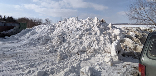 Росприроднадзор на берегу Шершневского водохранилища выявил незаконную снегосвалку