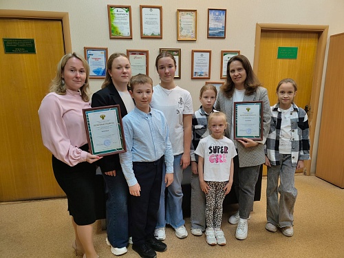 В честь Дня семьи, любви и верности поздравления принимают многодетные мамы – сотрудники Северного межрегионального управления Росприроднадзора