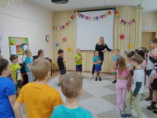 Сотрудники Росприроднадзора провели экоурок в Детском саду № 418 «Жар птица» г. Челябинска