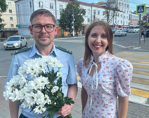 Сотрудники Росприроднадзора поздравили семейные пары Саранска с Днем семьи, любви и верности