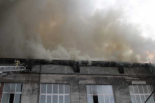 Специалисты Департамента Росприроднадзора по СКФО мониторят качество атмосферного воздуха на пожаре в Предгорном районе Ставропольского края