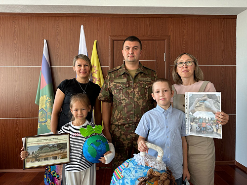 В Чувашской Республике два участника марафона доброты «Шар желаний» получили подарки