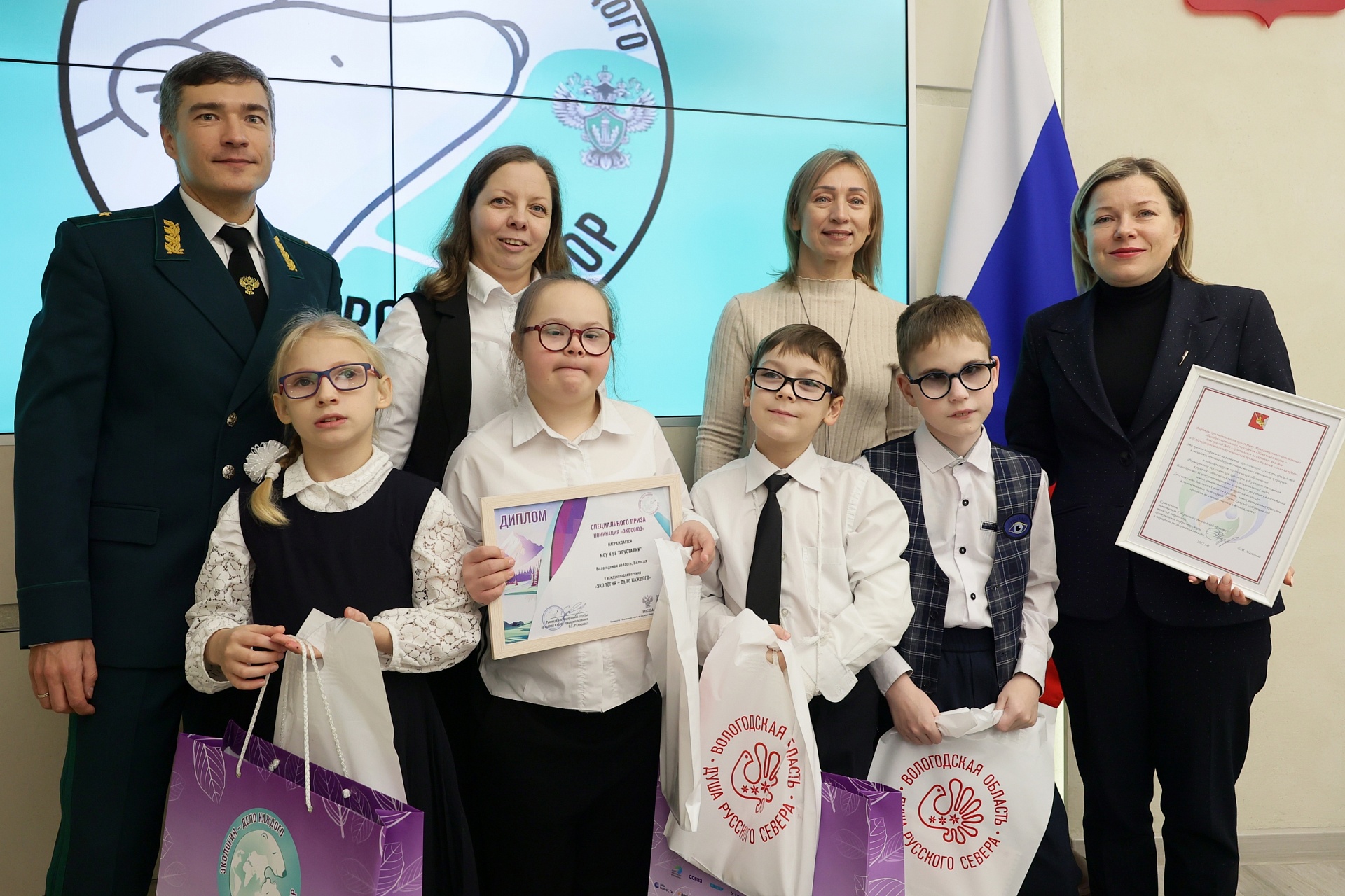 В Вологде наградили победителей и призеров V юбилейного сезона Международной детско-юношеской премии «Экология – дело каждого»