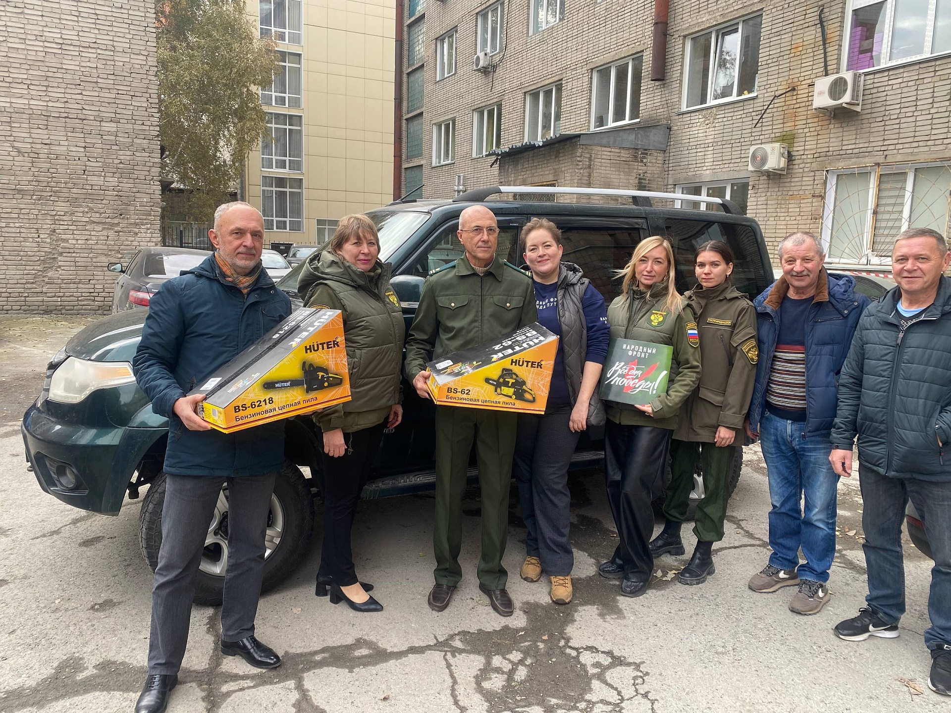 Сибирское межрегиональное управление Росприроднадзора направило автомобиль и бензопилы для поддержки военнослужащих 74-й гвардейской бригады  