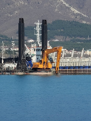 Росприроднадзор контролирует проведение работ по дноуглублению и захоронению донного грунта в акватории Черного моря  