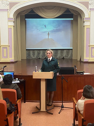 Руководитель Управления провела встречу с представителями образовательных учреждений города Иркутска