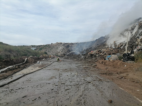 Росприроднадзор по СЗФО проводит проверку по факту пожара на полигоне ТКО Новоселки