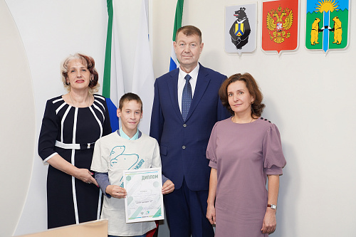 Участник премии «Экология - дело каждого» из Хабаровского края получил свой приз