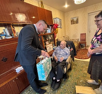 В преддверии Дня Великой Победы в Архангельске чествовали ветерана войны