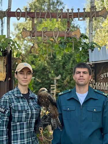 Инспекторы Центрально-Черноземного управления Росприроднадзора в рамках премии «Экология – дело каждого» поучаствовали в Дне открытых дверей этнопарка «Соколиный двор» в Тамбове 