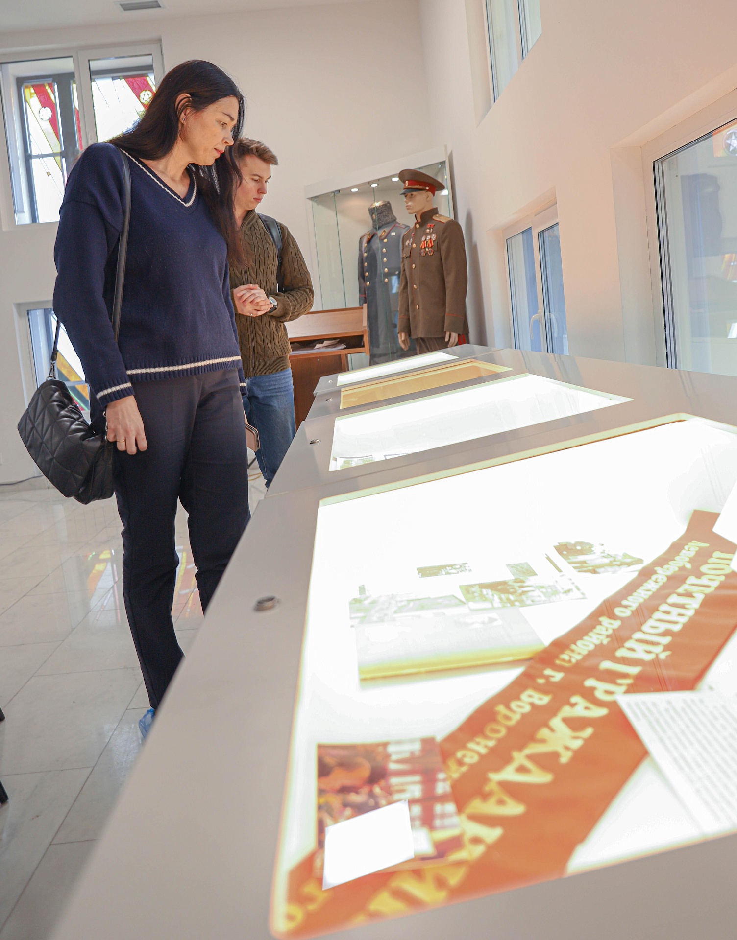 В Воронеже сотрудники Центрально-Черноземного управления Росприроднадзора посетили выставку «Подвиг женщины на фронте и в тылу» 