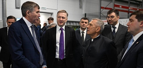Руководитель Волжско-Камского межрегионального управления Росприроднадзора Фаяз Шакиров посетил обновленные объекты производства «Нижнекамскнефтехим»