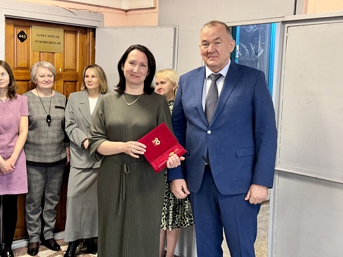 Сотрудники Енисейского межрегионального управления Росприроднадзора отмечены юбилейным почетным знаком «90 лет Красноярскому краю»