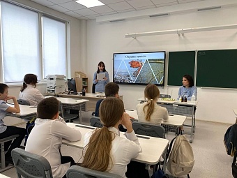 Сотрудники филиала ЦЛАТИ по УФО по ХМАО–Югре провели урок экологии для школьников