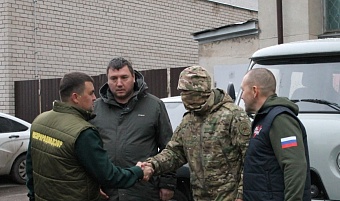 Волжско-Камское управление Росприроднадзора передало автомобиль бойцам СВО