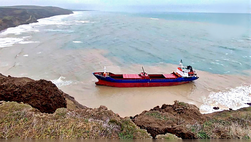 Ситуация с судном HAPPY ARAS, севшем на мель в Черном море, находится на контроле Росприроднадзора