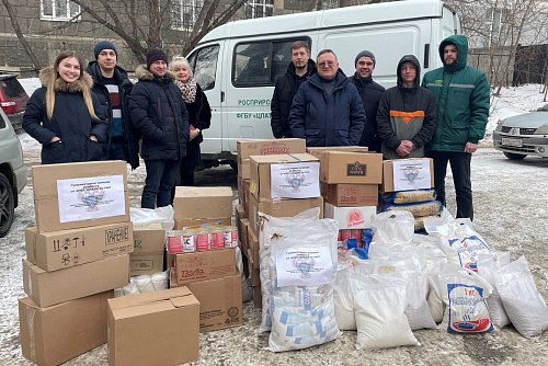 Сотрудники ФГБУ «ЦЛАТИ по УФО» собрали гуманитарную помощь жителям Донбасса