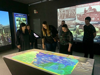 Молодые специалисты филиала ФГБУ «ЦЛАТИ по УФО» по Тюменской области посетили выставку «От великих потрясений к Великой Победе. 1914–1945 гг.»