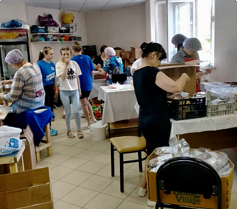 В Воронеже сотрудники Центрально-Черноземного управления готовят сухие комплексные обеды для участников СВО