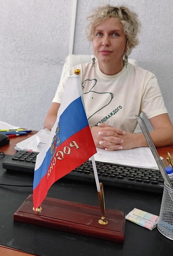 Сотрудники Южного межрегионального управления Росприроднадзора присоединились к празднованию Дня Российского Флага