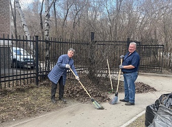 Уральский Росприроднадзор принял участие в весеннем субботнике