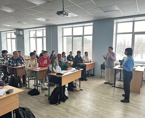 Сотрудники Росприроднадзора рассказали студентам и преподавателям Нововоронежа о преимуществах участия в премии «Экология – дело каждого»  