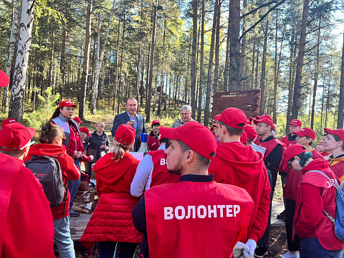 Сотрудники Росприроднадзора приняли участие в экологической акции ОАО «РЖД» на скальном массиве «Каменная чаша»