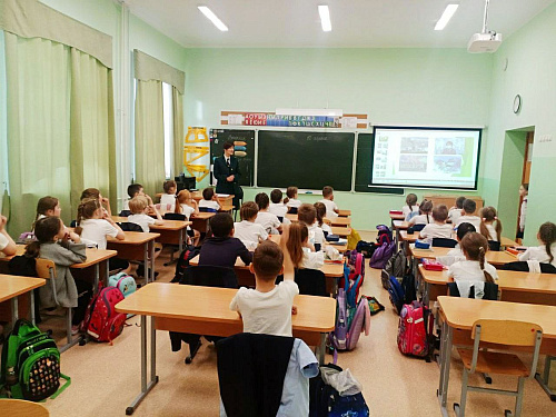 Сотрудники Росприроднадзора провели открытый урок для школьников Пермского края
