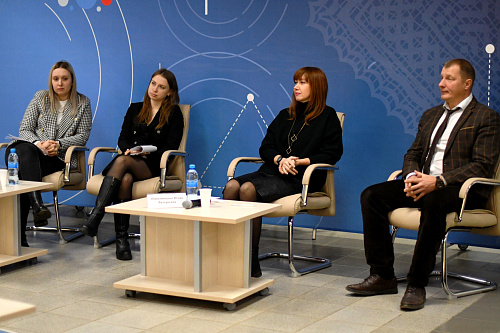 Сотрудники Росприроднадзора встретились со студентами и выпускниками Оренбургского государственного университета