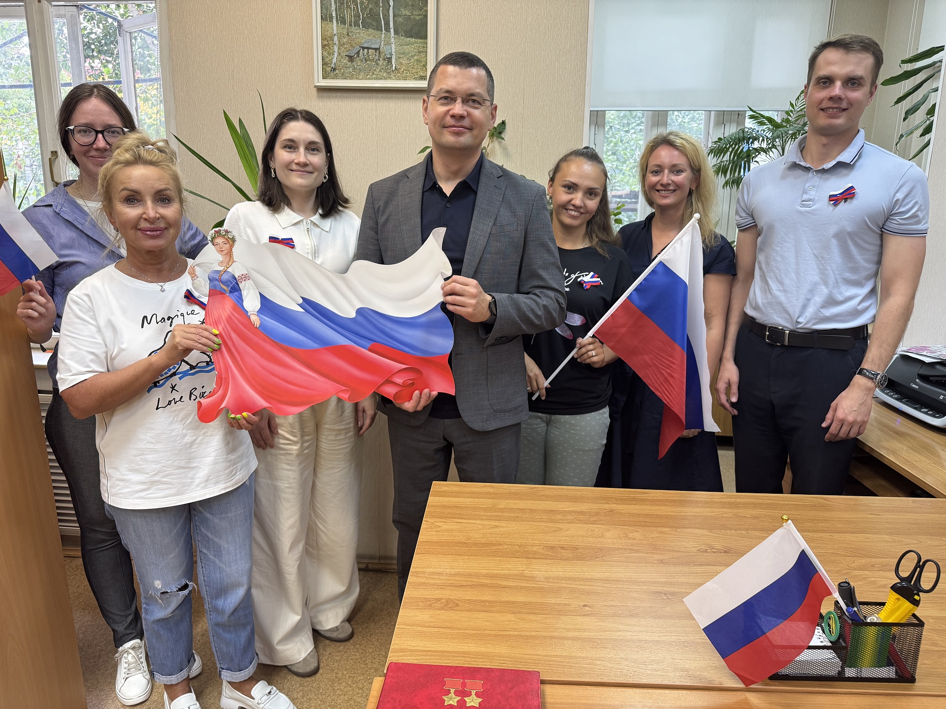 Северное межрегиональное Управление Росприроднадзора отмечает День Государственного флага